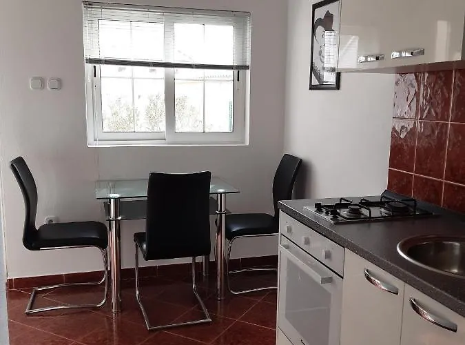 Pag 16100c Apartmán *