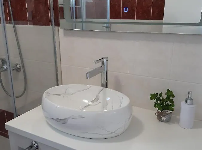 Pag 16100c * Pag Town